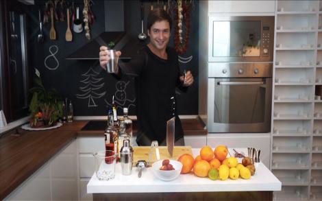Radu Vâlcan a lansat serialul de cocktail-uri „Drinks & Dreams” pe canalul său de Youtube