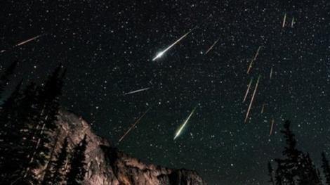 Fenomen spectaculos pe cerul României, în luna decembrie! Când va avea loc ploaia de meteori