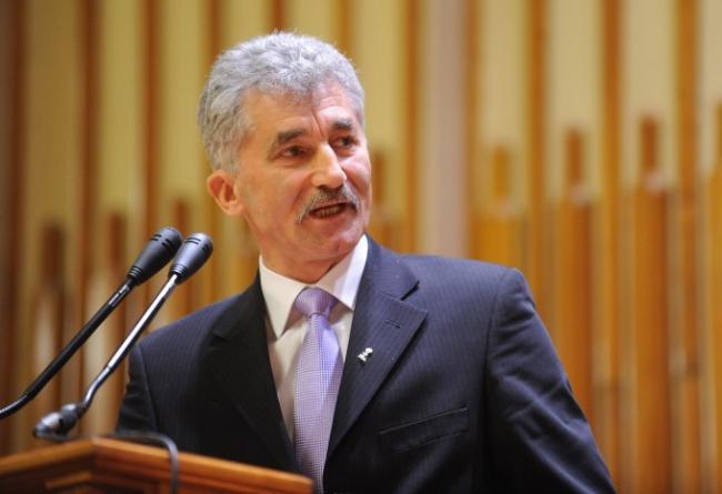 Deputații au &icirc;nceput dezbaterile pe cererea DNA de &icirc;ncuviințare a arestării preventive a lui Ioan Oltean