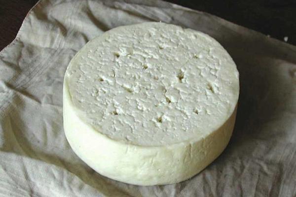 BR&Acirc;NZĂ FĂRĂ LAPTE: Tu știi ce cumperi din piață? Cum o poți depista și ce trebuie să faci c&acirc;nd ești păcălit