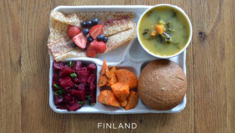 Ce mănâncă elevii din alte țări la școală? Uite ce li se pune în pachețel! Galerie FOTO inedită!