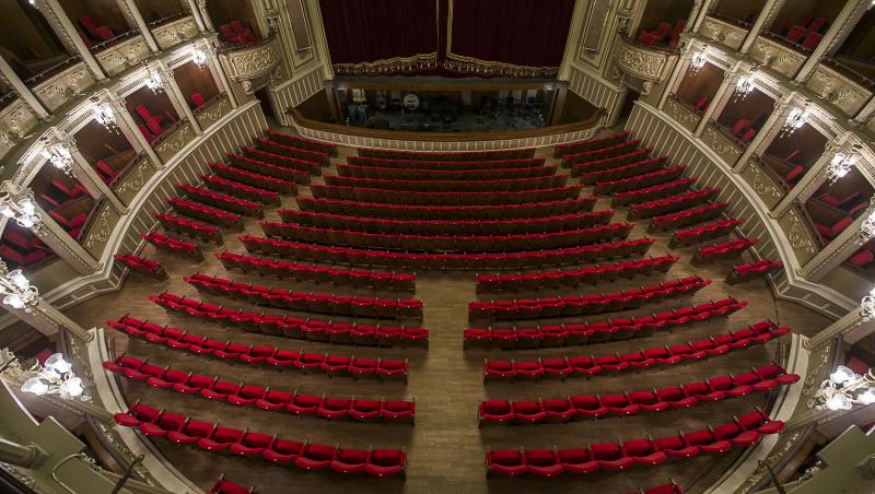 Premieră la Opera Națională București:  „Falstaff”, în regia lui Graham Vick, unul dintre cel mai importanți regizori de operă din lume