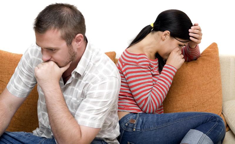 Ai un iubit posesiv și gelos? Uite cum poţi să scapi de crize și să-ți salvezi relația