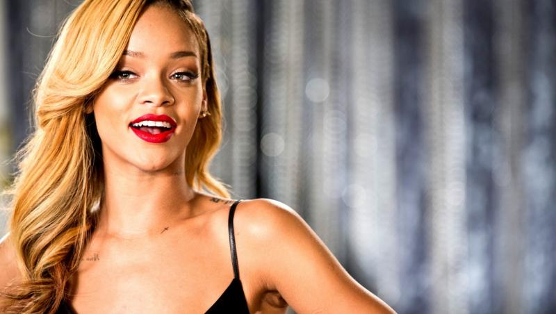 La mulţi ani, Rihanna! Cântăreaţa controversată împlineşte astăzi 27 de ani! Leo DiCaprio îi este alături