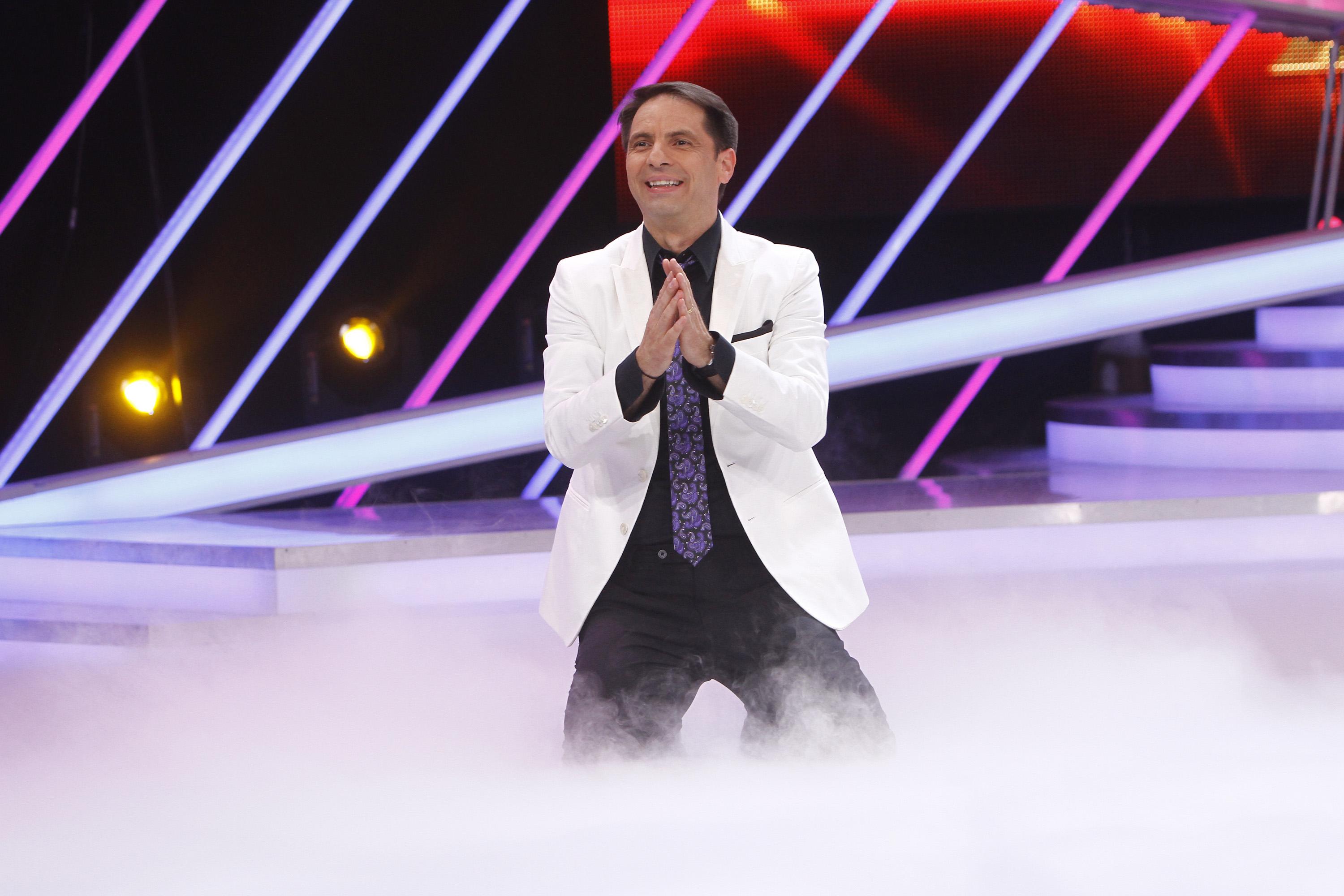 HA-HA-HA! Dan Negru, protagonistul unor farse de zile mari! Uite cum și-a &rdquo;furat-o&rdquo; campionul &bdquo;plaselor de stele&rdquo;