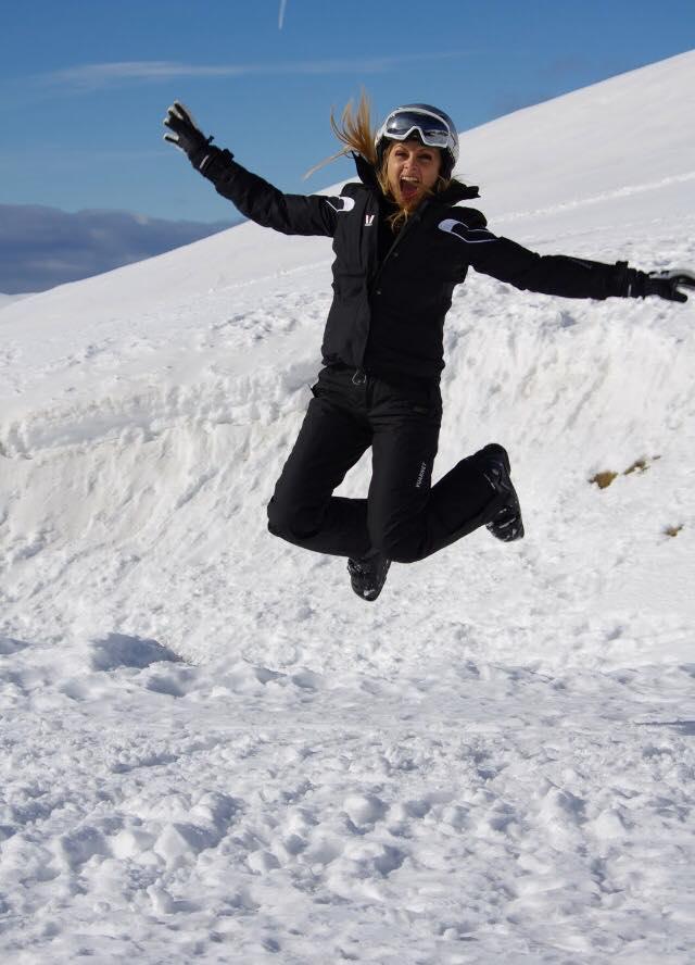 Simona Gherghe și-a scos tocurile și a realizat SALTUL CELEBRU, &icirc;n direct!