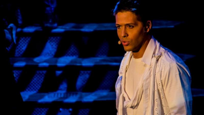 De Valentine’s Day, Jorge joacă rolul principal în musicalul “Romeo și Julieta” de la Operetă
