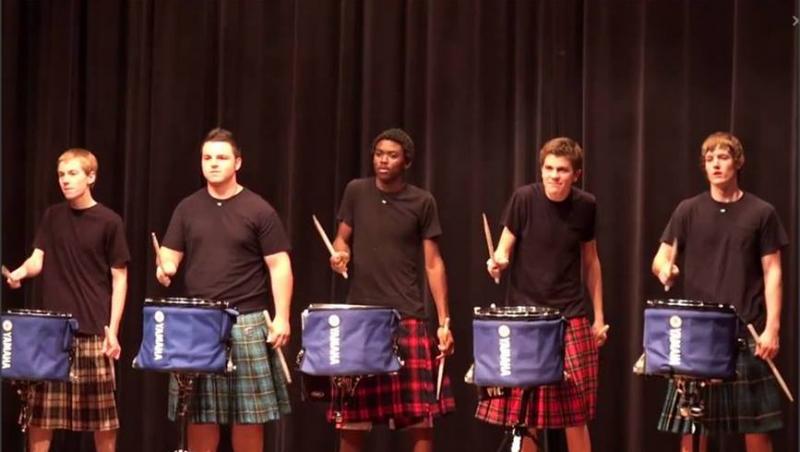 Au fost anunțate preselecții pentru un talent show și s-au înscris imediat! Ce a urmat apoi, întrece orice imaginație! VIDEO INCENDIAR