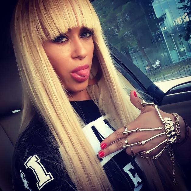 Cum arată Anda Adam &icirc;n spatele camerelor de filmat? Imagini nemaivăzute cu artista