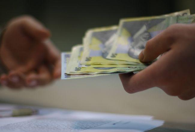 Nimic nu va mai fi la fel! LEGEA care schimbă radical programul ROM&Acirc;NILOR! Decizia luată CHIAR ACUM ne afectează pe TOȚI