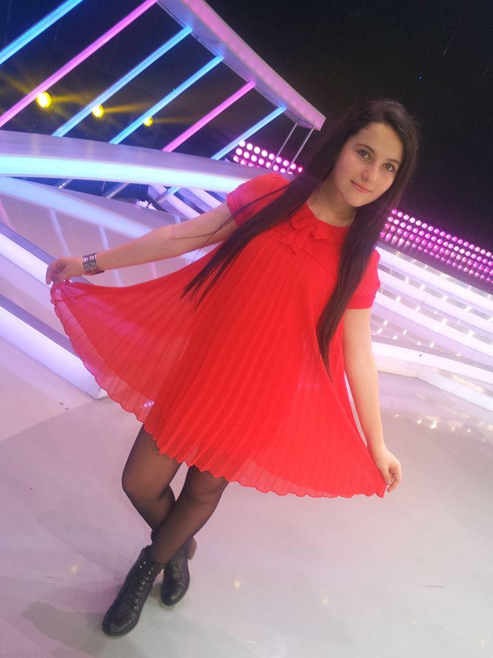 Noi n-avem o Beyonce, ci o Teodora Sava! Fetiţa cu voce de &icirc;nger, interpretare magistrală la "Neatza"