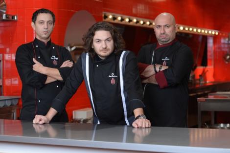 3, 2, 1! Începe un nou sezon "Hell's Kitchen". Concurenții sunt gata să înfrunte "Iadul bucătarilor"!