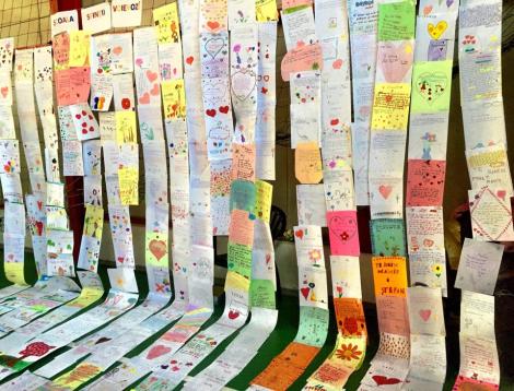 Echipa Observator şi sute de copii au scris cea mai lungă scrisoare pentru mama