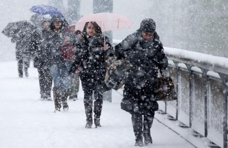 Ninsorile pun stăpânire pe România! Avertizare meteo de ultimă oră! Vezi zonele afectate de vremea rea