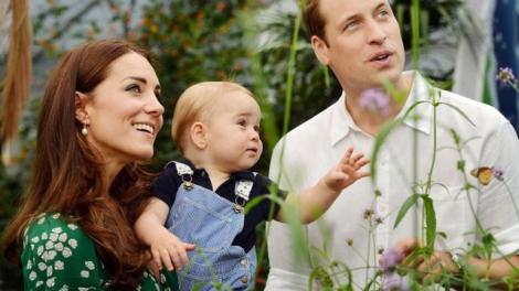 Copii născuți în aceeași zi cu bebelușul regal al Marii Britanii vor primi câte o monedă de argint