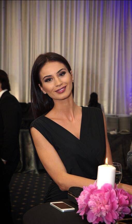 Geanina Ilieş se pregăteşte de nuntă: "Mi se pare un lucru frumos, divin şi abia aştept!"