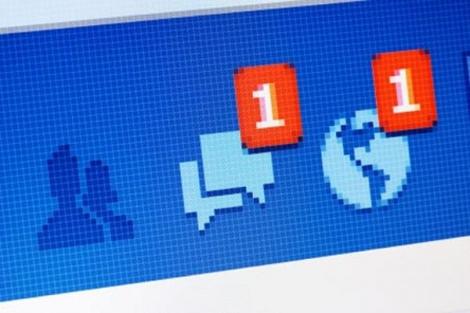 Cum să îţi păcăleşti prietenii că nu ai citit mesajul de pe Facebook! E mai simplu decât ţi-ai imaginat