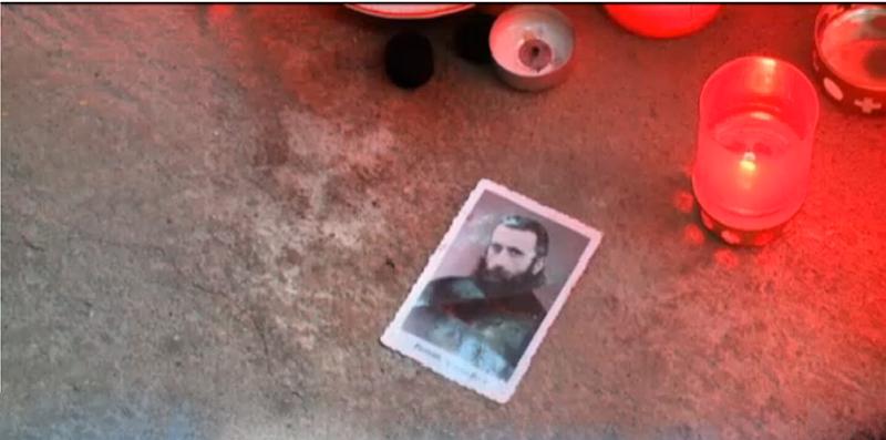 L-au scos la v&acirc;nzare pe Arsenie Boca! C&acirc;t costă să vezi "minunea de pe asfalt"