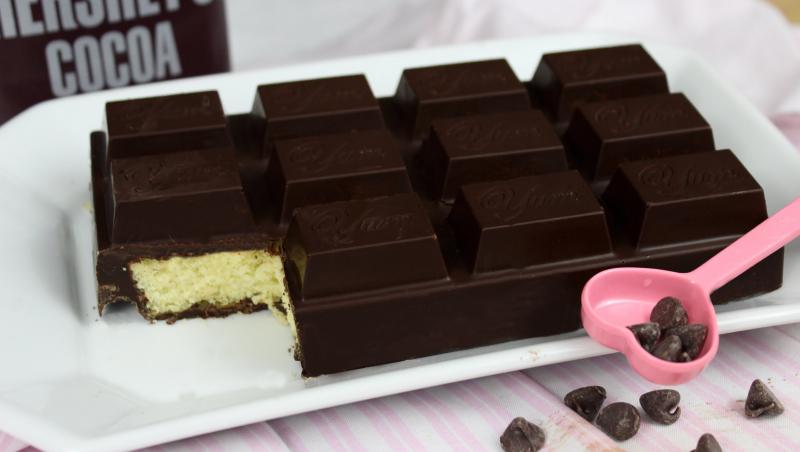 Reţetă VIDEO: Cum să faci cea mai bună ciocolată acasă, cu doar şase ingrediente! O să iubeşti desertul acesta