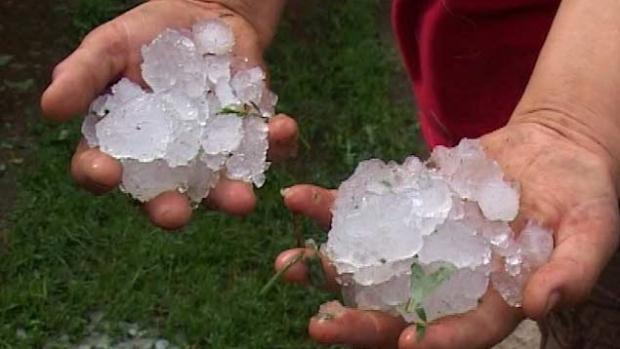 Avertizare METEO! Vor veni ploi TORENȚIALE și GRINDINĂ! Uite c&acirc;nd se va &icirc;nt&acirc;mpla!