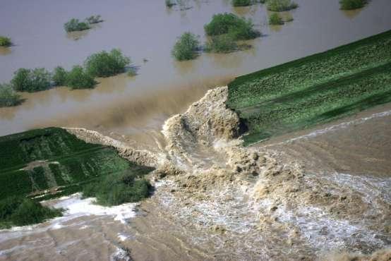 Avertizare de ultimă oră făcută de hidrologi! A intrat &icirc;n vigoare COD ROŞU de INUNDAŢII! Vezi zonele afectate