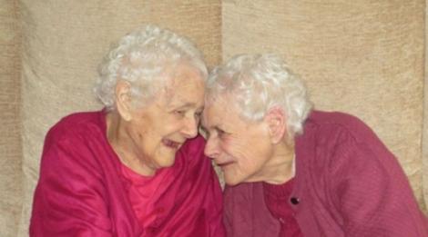 Legătura senzațională dintre gemeni, reconfirmată! Cele mai bătrâne surori identice din lume s-au stins