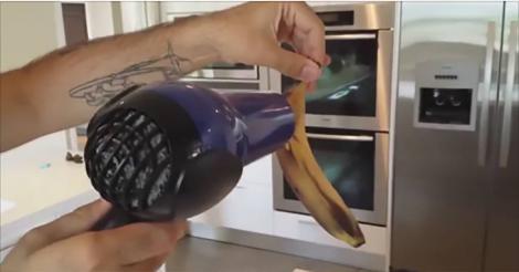 Experiment INEDIT sau gest la care recurg comercianții? Uite cum se poate transforma o banană neagră în una galbenă, proaspătă! (VIDEO)
