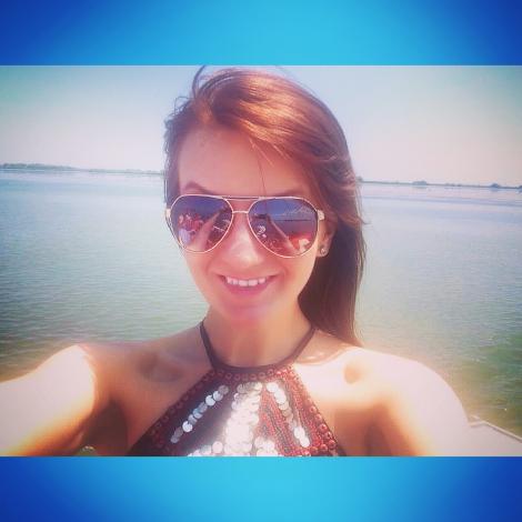 Natalia Selegean, fostă concurentă X Factor, a avut o vacanţă de vis în Delta Dunării! S-a distrat într-un loc superb din România