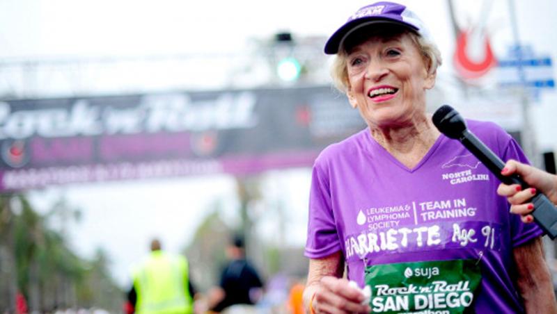 VIDEO: Are 92 de ani şi a intrat în Cartea Recordurilor! Cum arată femeia care a alergat peste 40 de kilometri la un maraton