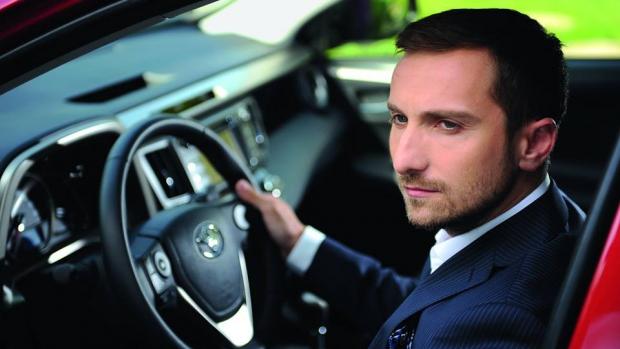 Dani Oţil vrea să lucreze la Victoria`s Secret! Jobul mult visat: aranjator de șnururi!