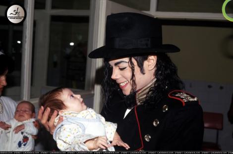 Șase ani de la moartea Regelui Pop, Michael Jackson. Cinci imagini INEDITE!