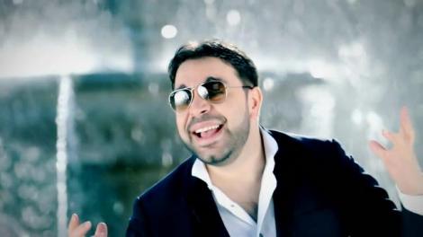 VIDEO: Florin Salam, sărut pasional cu un alt bărbat! Scenele au fost surprinse la o petrecere privată