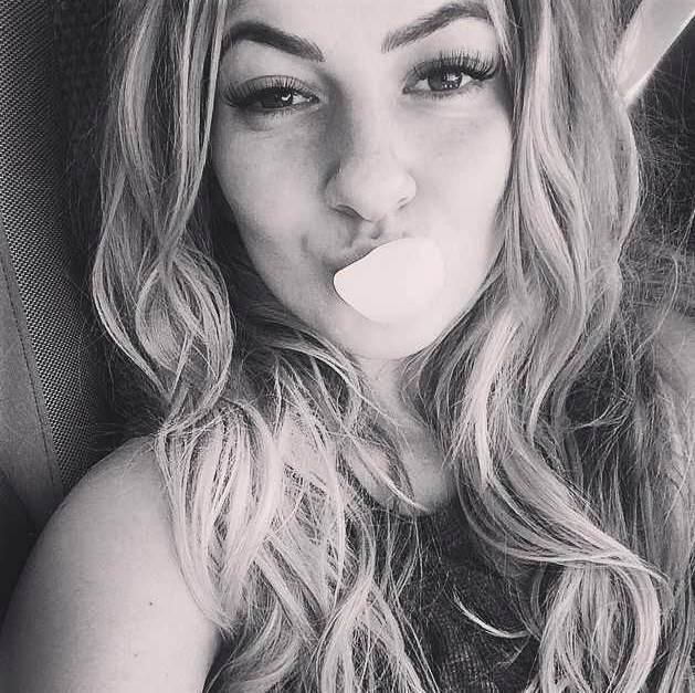 Lidia Buble: "Am facut otita, iar medicul mi-a recomandat sa  mestec multa guma!"