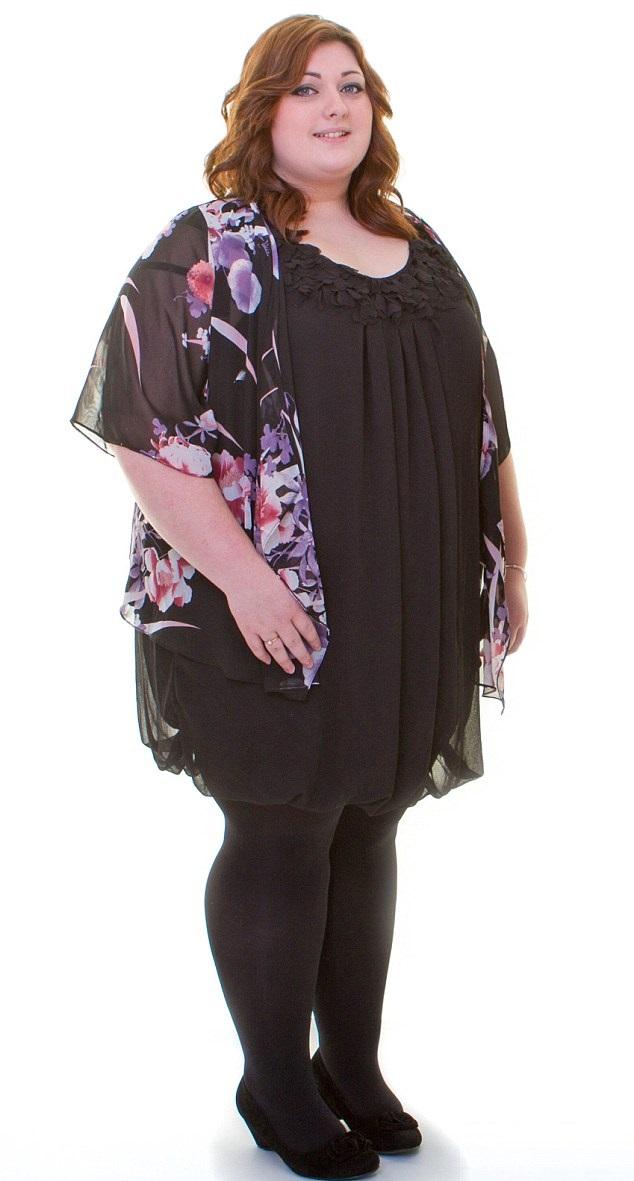 A slăbit 82 de kilograme după ce unii au aruncat cu un kebab &icirc;n ea! Acum, t&acirc;năra s-a transformat total!