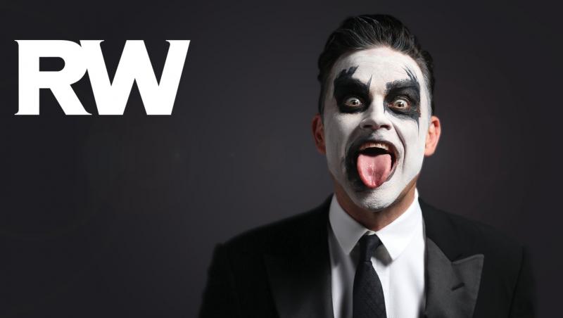 17 iulie, Piața Constituției! Gumă de mestecat și o consolă de jocuri: Robbie Williams, un artist fără extravaganțe