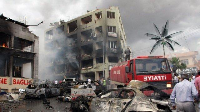 Imagini care vă pot afecta emoțional! 28 de morți și peste 100 de răniți &icirc;ntr-un atentat sinucigaș &icirc;n Turcia