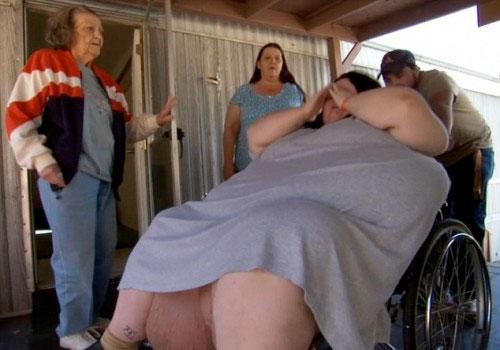 O femeie de 250 de kilograme a născut cel mai mare bebeluș din istorie! Uite cum arată &bdquo;micuțul&rdquo;!