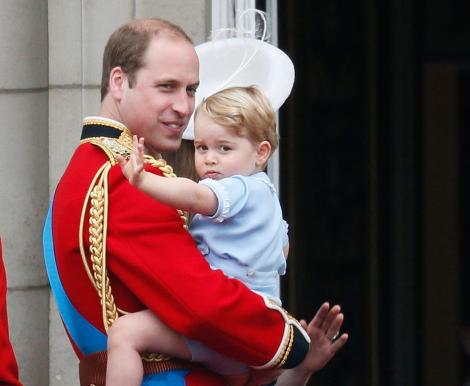 Sărbătoare în familia regală britanică! Prințul George, doi ani de viață, în imagini