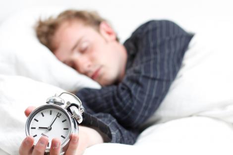 Cât e bine să dormi, în funcţie de vârstă! O oră de somn în plus te ajută să slăbeşti?