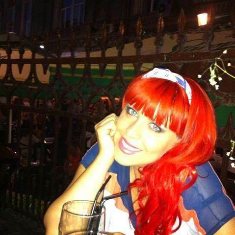 Annely Cole, artista care c&acirc;nta celebra piesă "Alin, Alin", şi-a propus să experimenteze viaţa tibetană