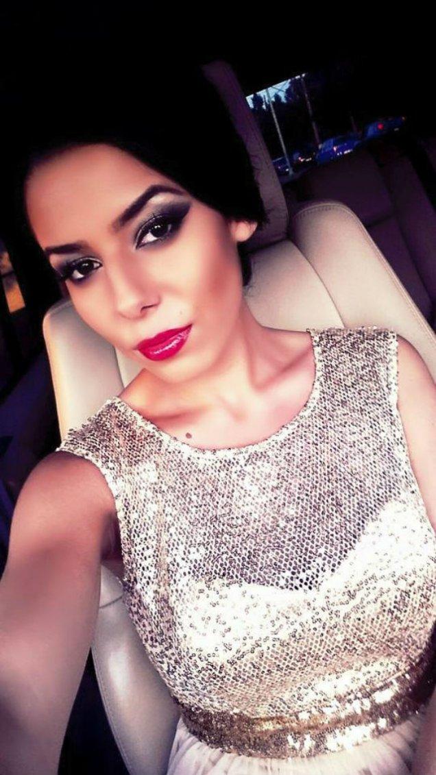 Ayda, una dintre fostele pretendente ale "Burlacului", a făcut anunțul pe Facebook: "De azi sunt studentă la două facultăţi"