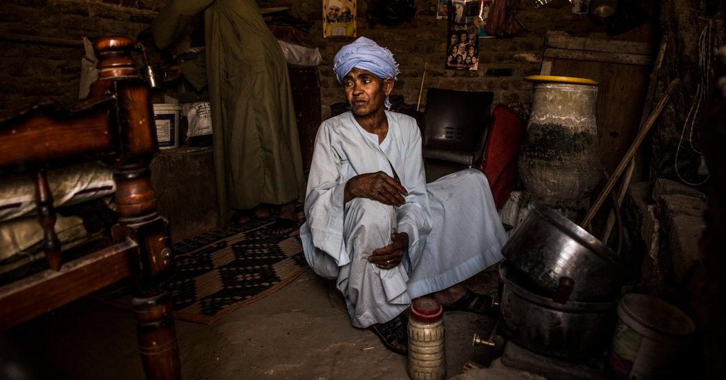 O femeie s-a deghizat timp de 43 de ani &icirc;n bărbat, pentru a putea munci! Acum a fost numită &bdquo;mama ideală&rdquo;!