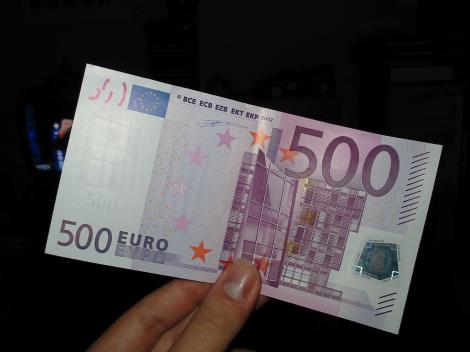 Anunţ important pentru români! Tinerii sub 35 de ani vor primi 500 euro pe lună! Ce trebuie să facă