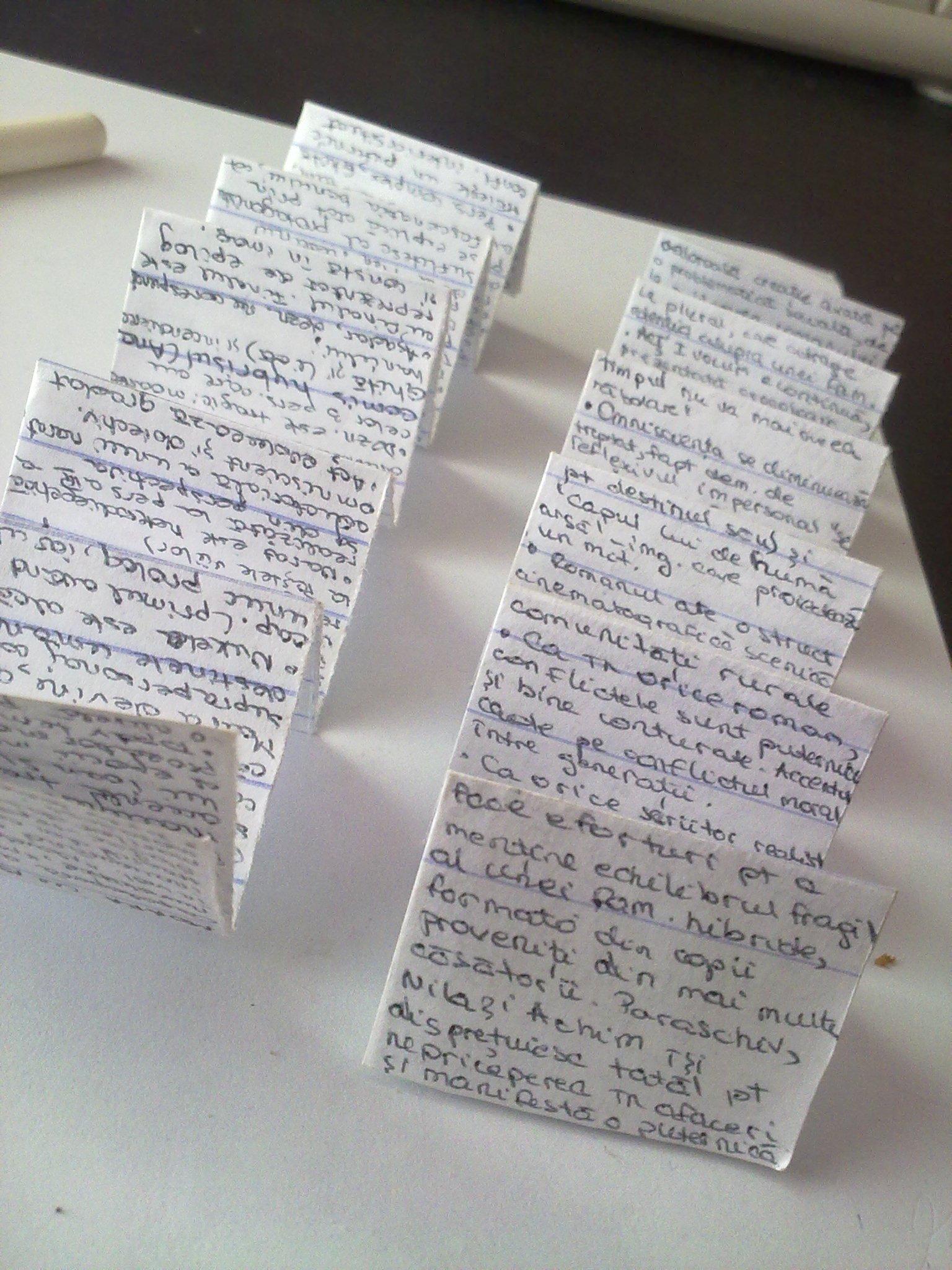 Rezultate BAC 2015 edu.ro. O elevă din județul Galați a predat lucrarea de examen cu tot cu fițuici