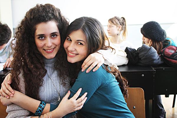 Am făcut prezența! Ce note au luat cei mai &icirc;n vogă artiști de la noi la examenul de Bacalaureat