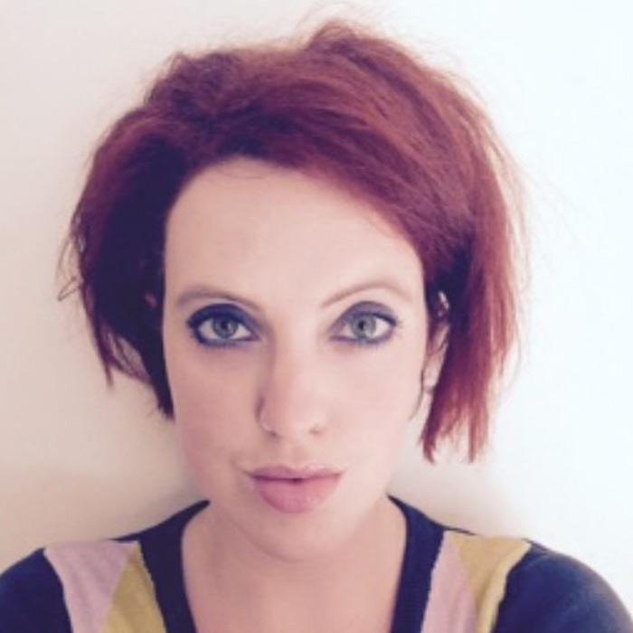 A fost cu el la o &icirc;nt&acirc;lnire de vis, dar a doua zi a primit un mesaj șocant! Răspunsul ei a devenit viral &icirc;n toată lumea!