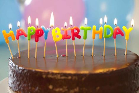 Cea mai lungă zi de naștere din lume! Cum e posibil ca aniversarea să dureze 46 de ore fără să treacă în ziua următoare