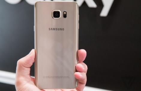 Samsung Galaxy Note 5 și Galaxy S6 Edge + există și sunt exact cum te așteptai