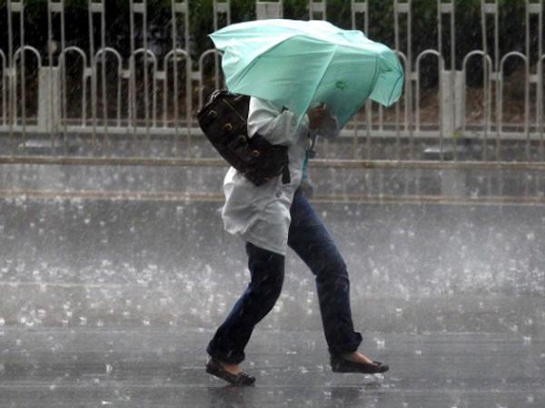 Hidrologii au emis Cod Galben de inundaţii &icirc;n Argeş şi D&acirc;mboviţa