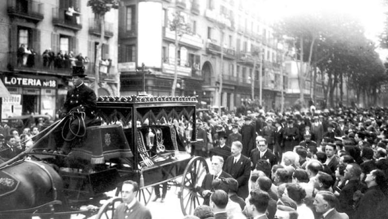 A dat simbolul BARCELONEI, SAGRADA FAMILIA, a murit călcat de tramvai: ANTONIO GAUDI, ”cerșetorul bărbos, fără acte”